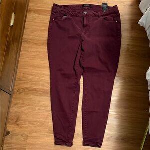 Women's Burgundy Jeans